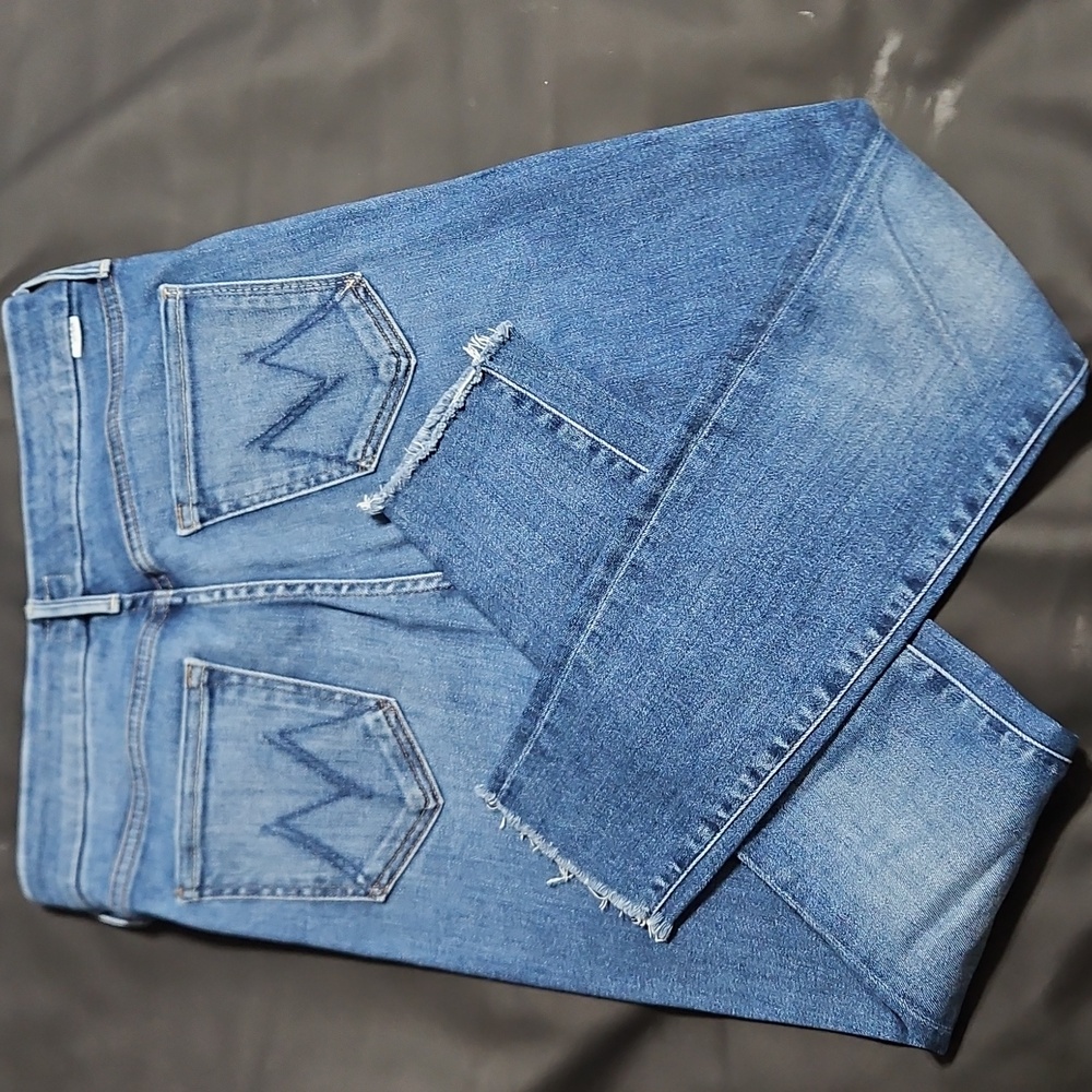MOTHER Skinny Jeans in Medium Blue Denim - Picture 4 of 6